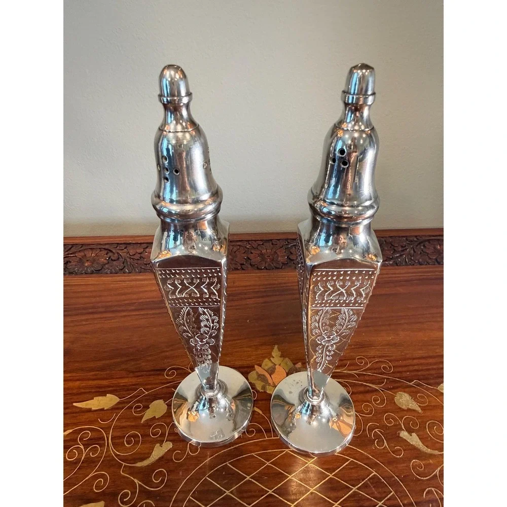 Vintage Towle Etched Floral Salt & Pepper Shakers‎